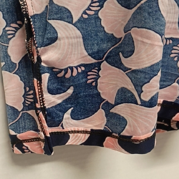 Elegant Women's Short Sleeve Top in Pink and Blue - Picture 13 of 14